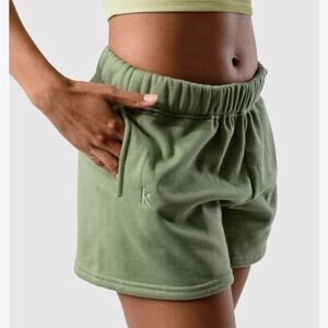 Kamo Fitness Cozy Tec Sweat Shorts High Waisted -Pockets- green and black